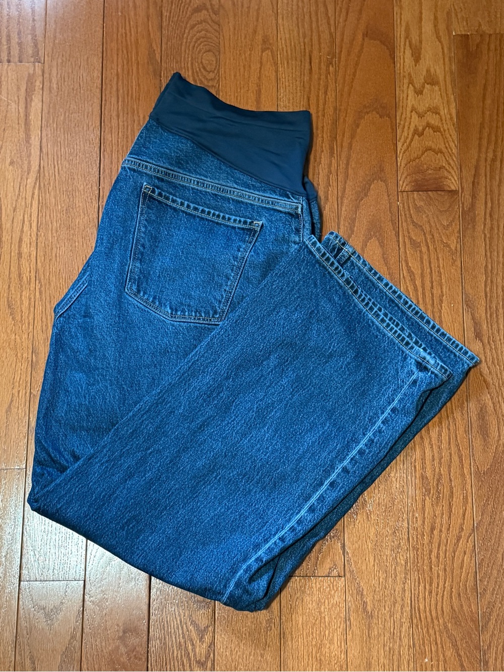 Old Navy Dark Blue Straight-Leg Maternity Jeans with Support Panel - Picture 2 of 3